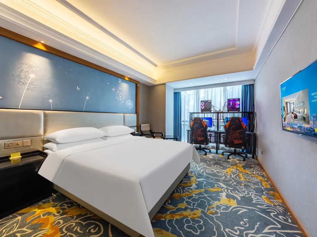 Artistic Fun S Light Luxury E-sports Hotel - Dongguan