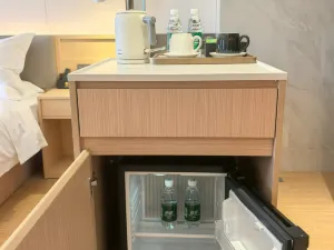 陽光假日飯店