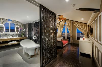 スイート(2ベッドルーム) ホテル ロイヤル ホイアン Mギャラリーの写真