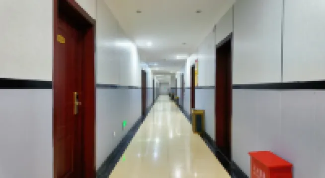 宜安ビジネスホテル（新洪城市場地下鉄駅）