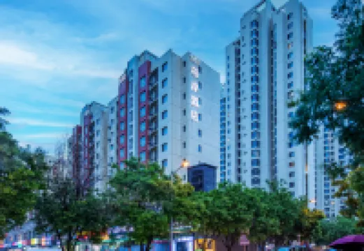 Xana Hotelle (Tianjin Xiqing District Zhongbei Avenue) Hotels near Xinhua Park