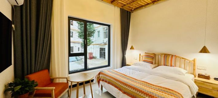 Yinfeng Homestay Hotels in Luxi County