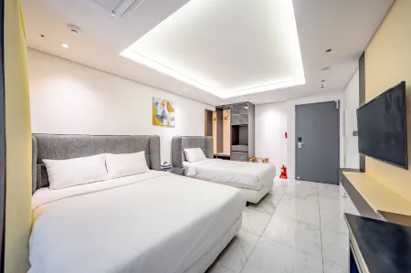 Waystone Seoubong Hotel