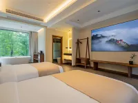 BAN SHAN YUNSHE Hotels in Danjiangkou