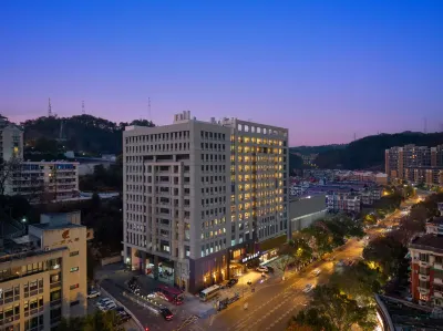 Qiandao Lake Minghu Madison Hotel Hotels near Huangshanjian