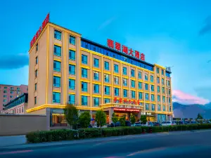 海西大柴旦翡翠湖大飯店