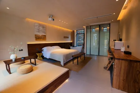 Tianchi Resort Hotel Отели рядом с достопримечательностью «Jiulian Mountain Scenic Area»