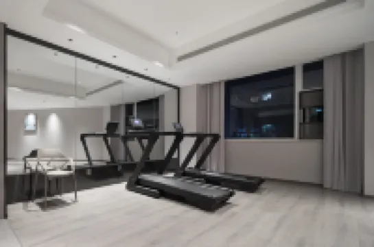 에샤인 이스트 호텔 (시창 치옹하이 습지)