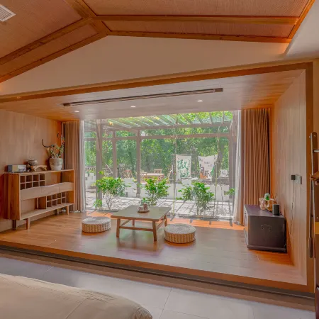 Zunyang Hidden House Garden Homestay (Suning Plaza Branch)