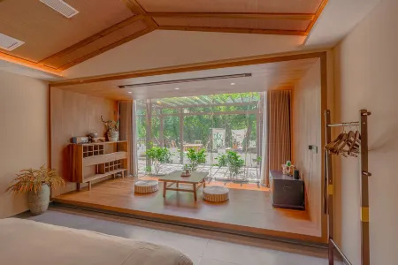 Zunyang Hidden House Garden Homestay (Suning Plaza Branch) Отели рядом со станцией Chuzhou North Railway Station