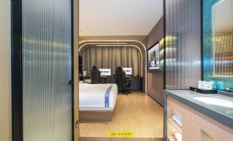 Ace Esports Hotel (Italian Style District Branch)