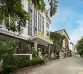 Royal Hotel & Spa Bắc Ninh Các khách sạn gần Làng nghề Phù Khê