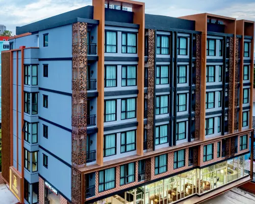 Metro Hotel Phahonyothin 35 Hoteles cerca de Escuela Horwang