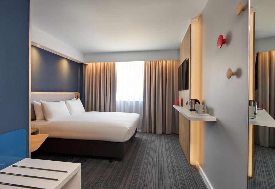 홀리데이 인 익스프레스의 조식 뷔페 모습