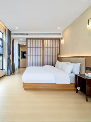 Wadang Washe Travel Hotel (Jiuzhaigou Branch) Hotels near Yak Meat (Jiuzhaigou Hulin Headquarters East)