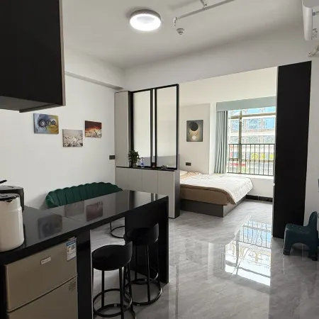 Xinfeng Qunli Homestay (Fengcheng Avenue Branch)