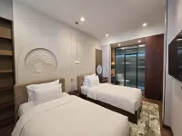 Lumiere Villa Hue Отели рядом с достопримечательностью «Сигнальная Башня»