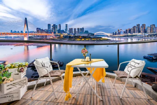 Baihong RiverView  Apartment