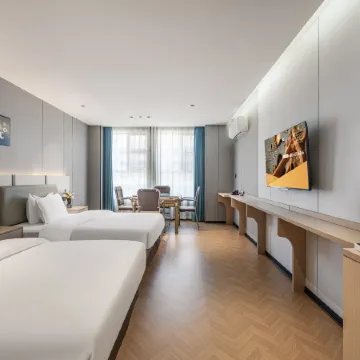 Ease Hotel · Yue (JingdezhenLeping Huada Shopping Center)