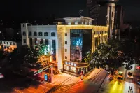 Dong Fang Hotel
