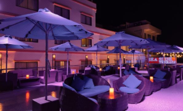 Swiss-Belhotel Silae Palu