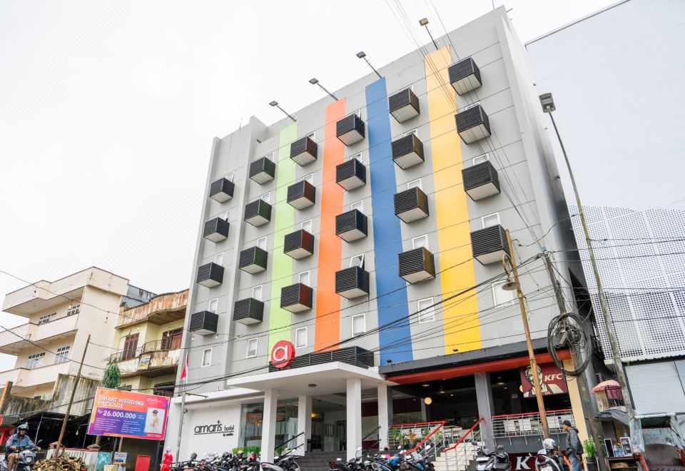 Amaris Hotel 암본