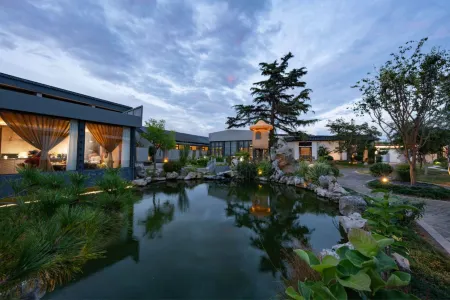 Manting Garden Hotel, Qufu Three Confucian Sites Scenic Area Отели рядом с достопримечательностью «CPC Qufu Committee Party School»