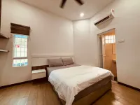 Spacious Home for Family | Wide Balcony with BBQ & Kids Pool | COMFY HILL