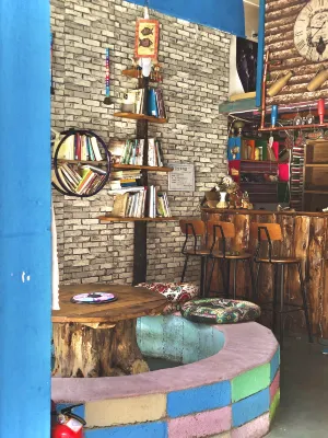 Litang Xiehou Chinese Inn