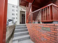 67 Apartment Shinkoiwa - Villalar