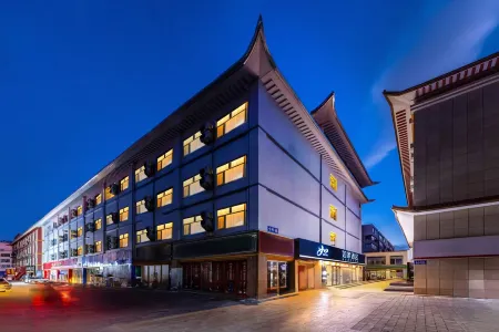 Homeinn · neo (Jiuquan Changxing Market Hantang Food Street) Отели рядом с достопримечательностью «Jiuquan Tianbao Scenic Area»