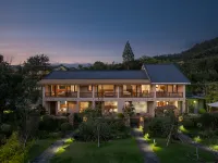 Trip.com Group Country Retreats(Anji Junde Yuxiu Joint Resort) Hotels near Caribiland