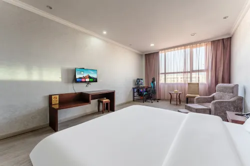 Jingzu E-Sports Hotel (Longgang China Gift City)