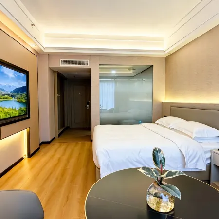 Huaqiao Dongfang Hotel
