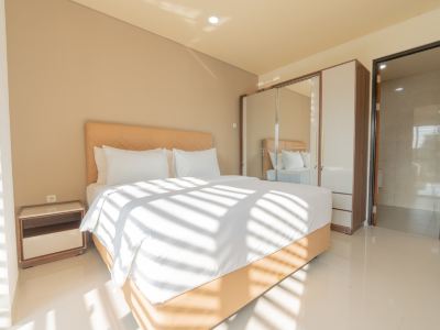 Green Hill Serviced Apartment