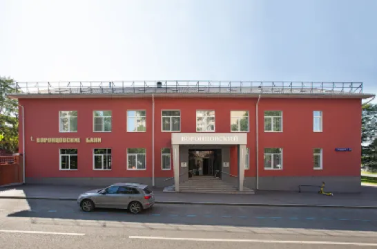 Hotel Vorontsovsky โรงแรมใกล้ครูติตสโกเย โพดโวรีย