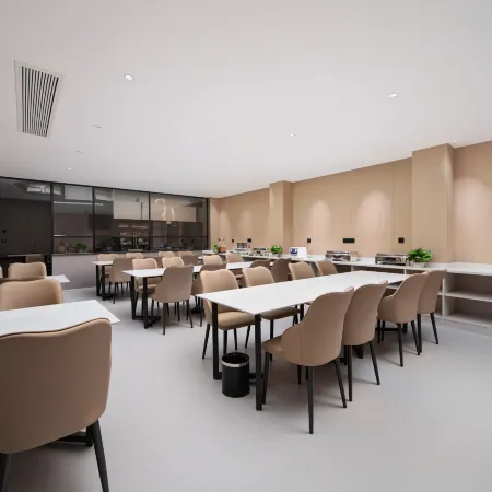 Licheng Xiyue Hotel (Chenzhou Yizhang Wenming South Road Bus Station Branch)
