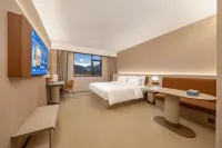 HanTing Hotel (Nyingchi Maoniu Square)