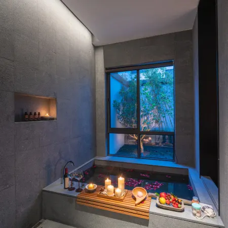 Huangshan hongcunTanhouse Hot Spring Resort