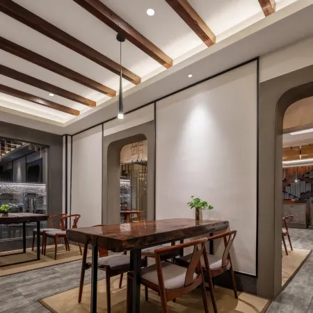 Lishe Hotel (Tianyi Square Town God's Temple Subway Station)