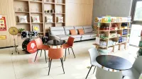 Zhongsheng Business Hotel - parking