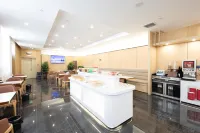 Clear Water Bay Zhenpin Hotel (Baotou Gangtie Avenue)