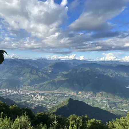Xinping Lvli Piaoxiang Accommodation