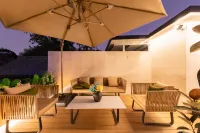 Le Qin Courtyard Hotel