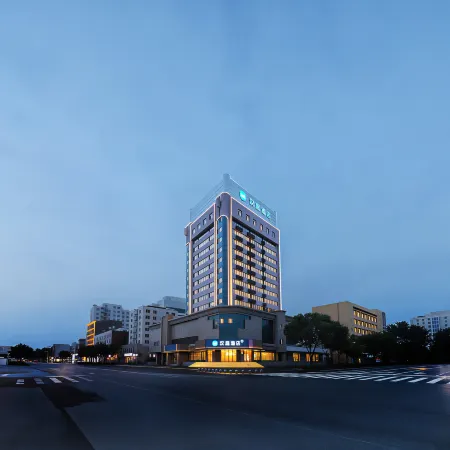 Homeinn (Tieling Yinzhou District Tieling Station Branch)
