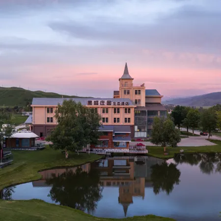 Yili Black Bee Manor Eco Hotel