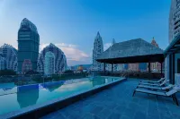 Atour Hotel (Jinta Temple, Starlight Night Market), Jinghong, Xishuangbanna - Infinity Pools