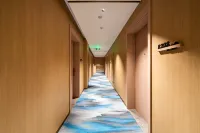 Wangshan E-Sports Hotel (Tourism Service Center of West Changbai Mountain) - 2성급