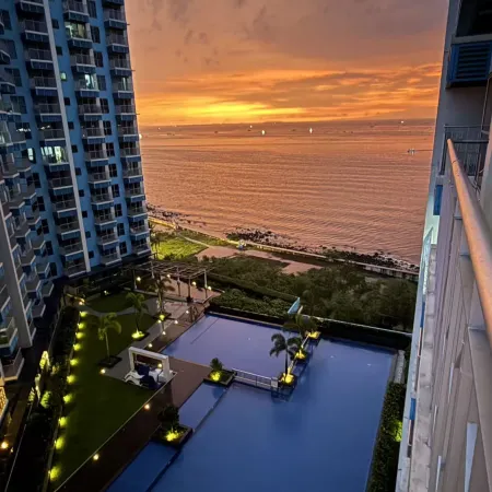 Modern Boutique Seaview Sunset 1BR with 2 Infinity Pools Next to Okada Airports MOA