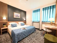 فندق سنترال Hotels near منتزه آرت